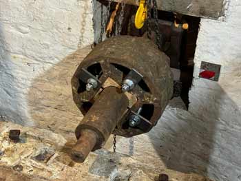 Axle adapter